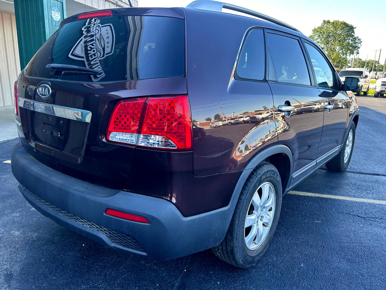 Used 2013 Kia Sorento LX image 4