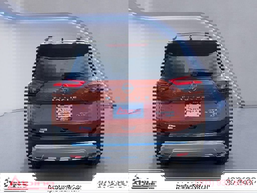 Used 2023 Nissan Rogue Platinum w/ Platinum Premium Package AWD/4WD image 4