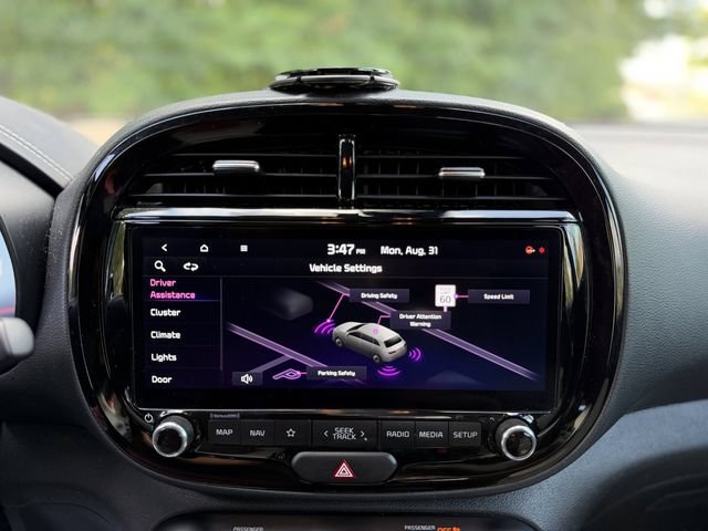 Certified 2024 Kia Soul GT-Line FWD image 17