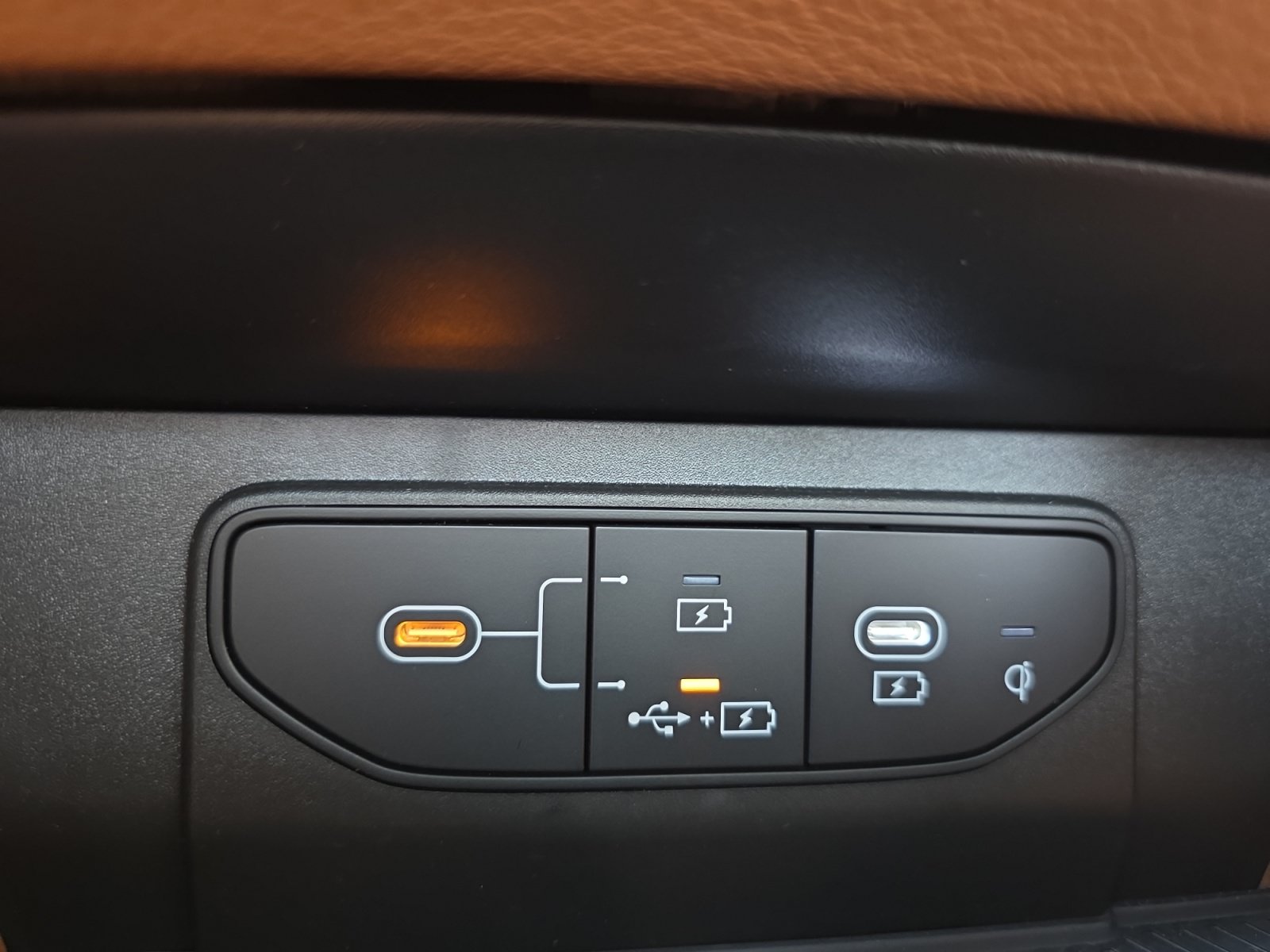 Certified 2026 Kia Sportage X-Line w/ X-Line Technology Package AWD/4WD image 19