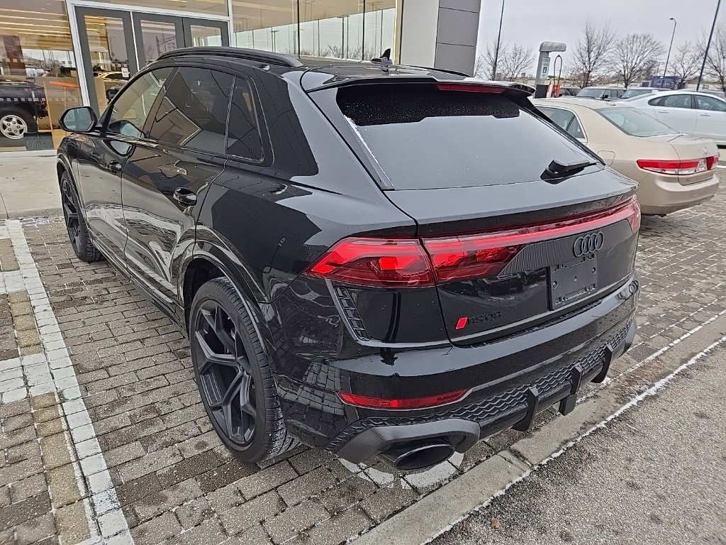 Used 2025 Audi RS Q8 performance image 7