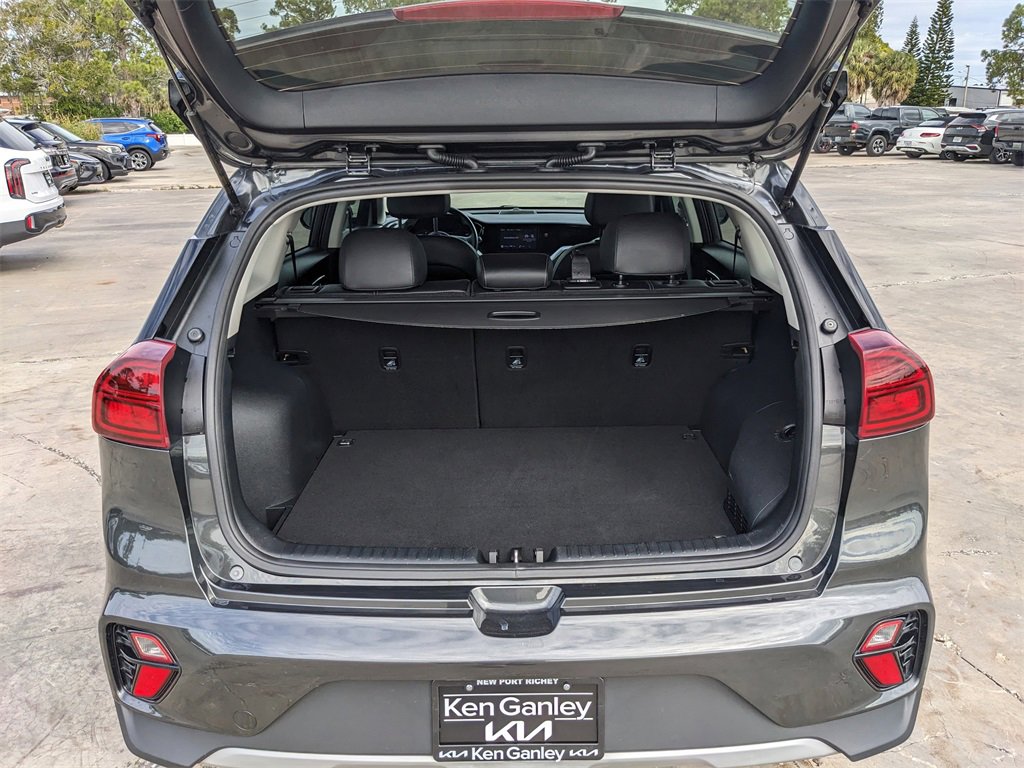 Certified 2022 Kia Niro EX image 13