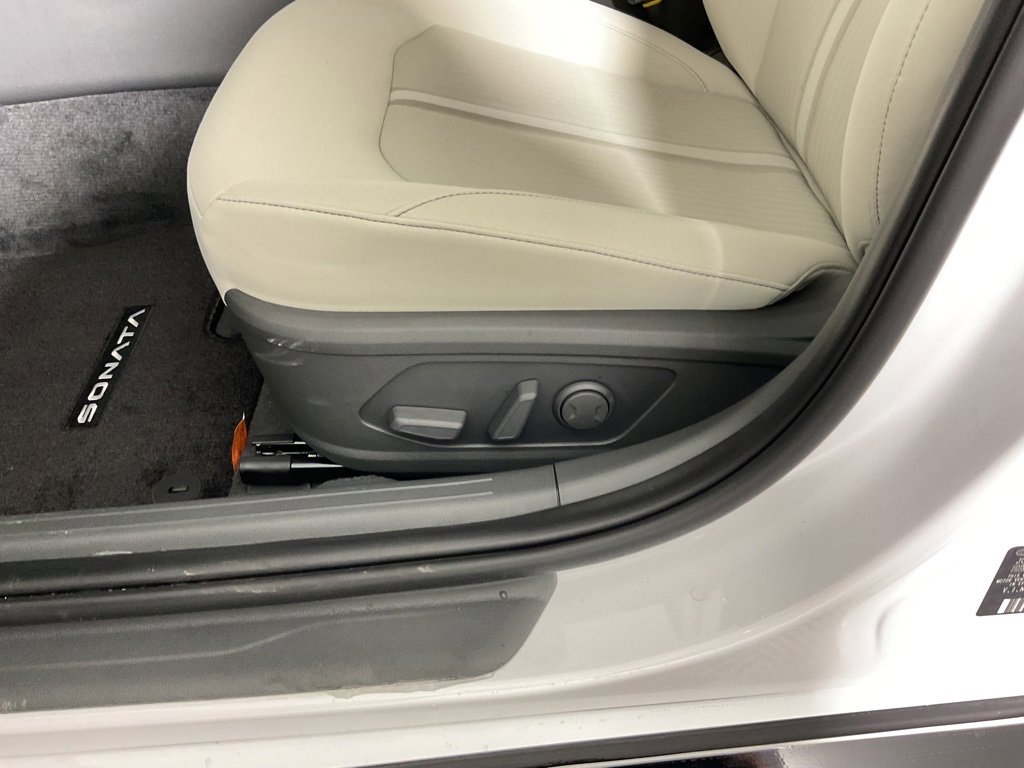 New 2025 Hyundai Sonata SEL image 19