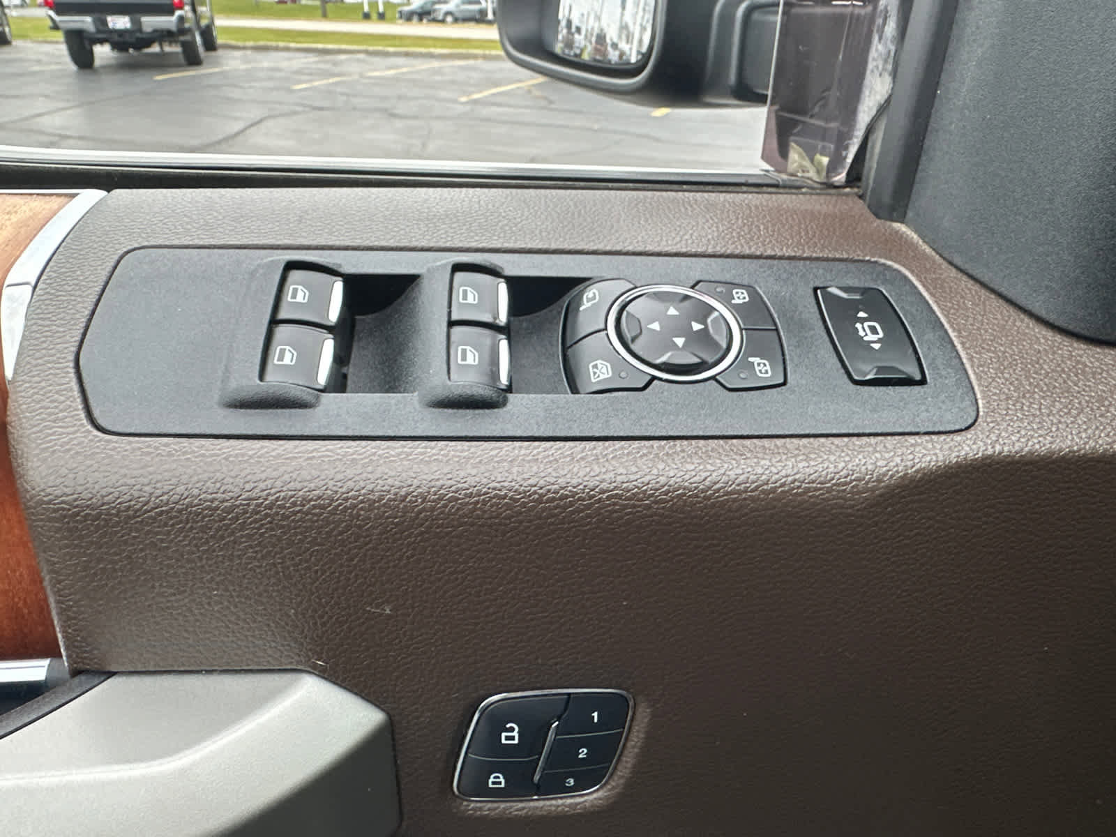 Used 2017 Ford F250 King Ranch w/ King Ranch Ultimate Package image 29