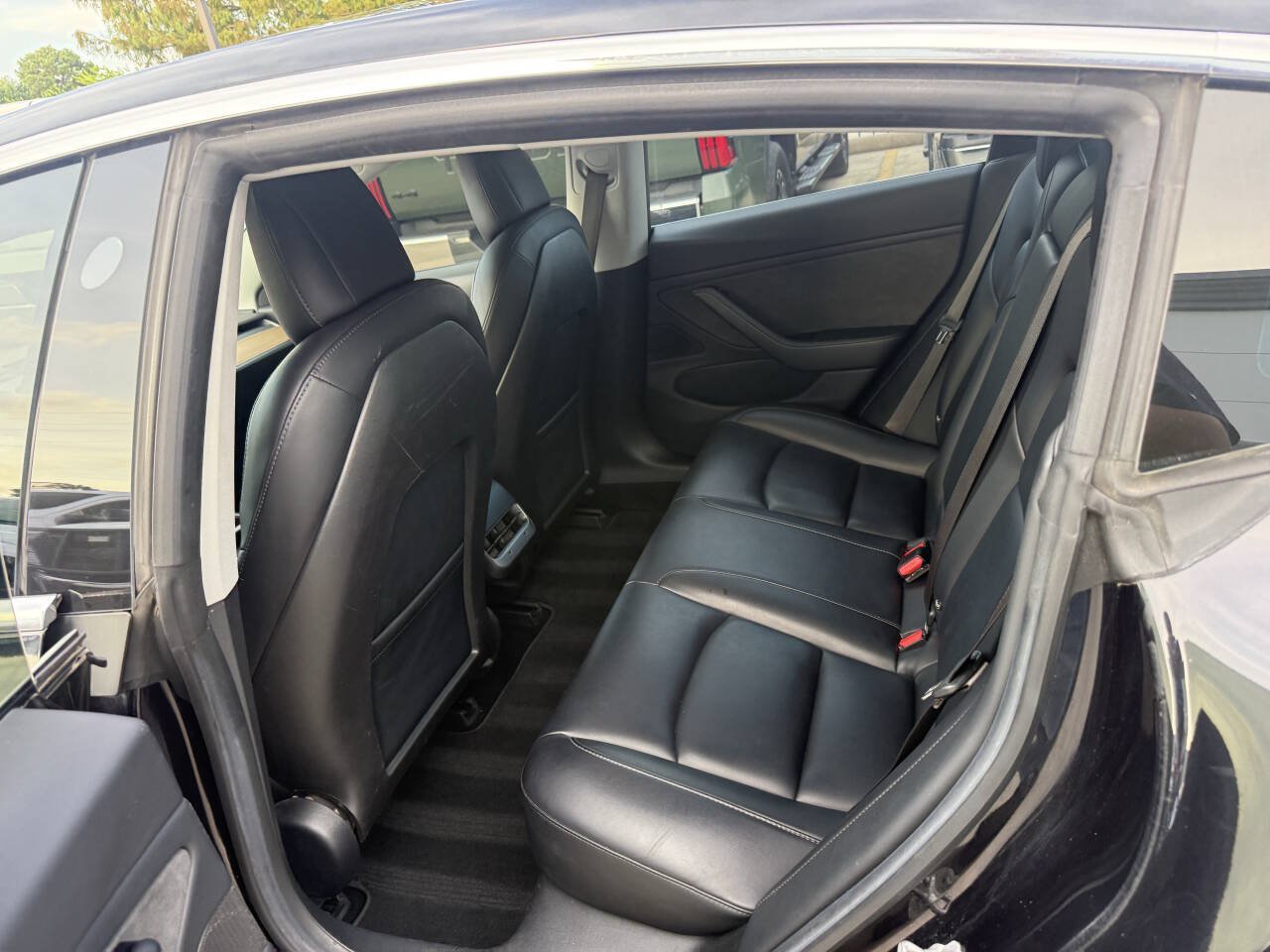 Used 2018 Tesla Model 3 Long Range RWD image 14