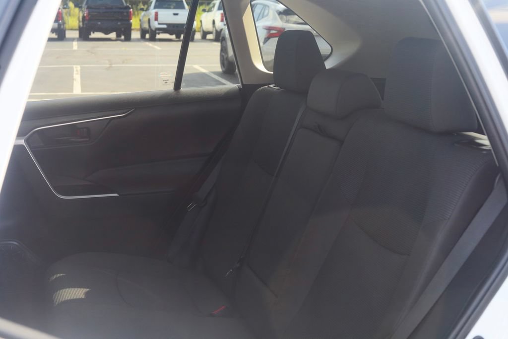 Used 2023 Toyota RAV4 LE AWD/4WD image 26