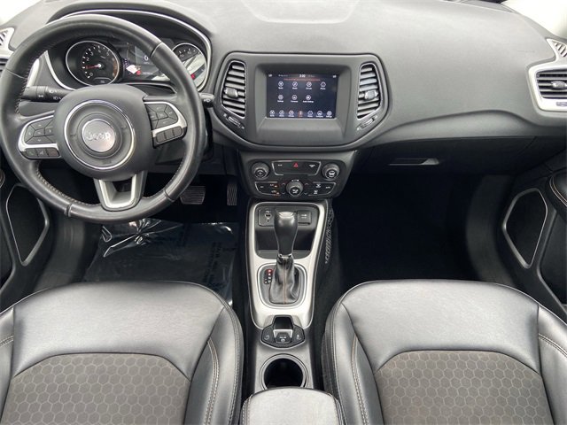 Used 2019 Jeep Compass Latitude image 12
