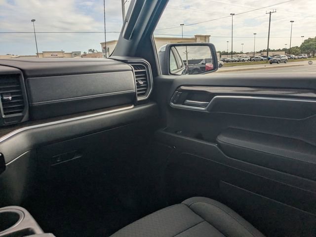 Used 2023 Chevrolet Silverado 1500 LT AWD/4WD image 13