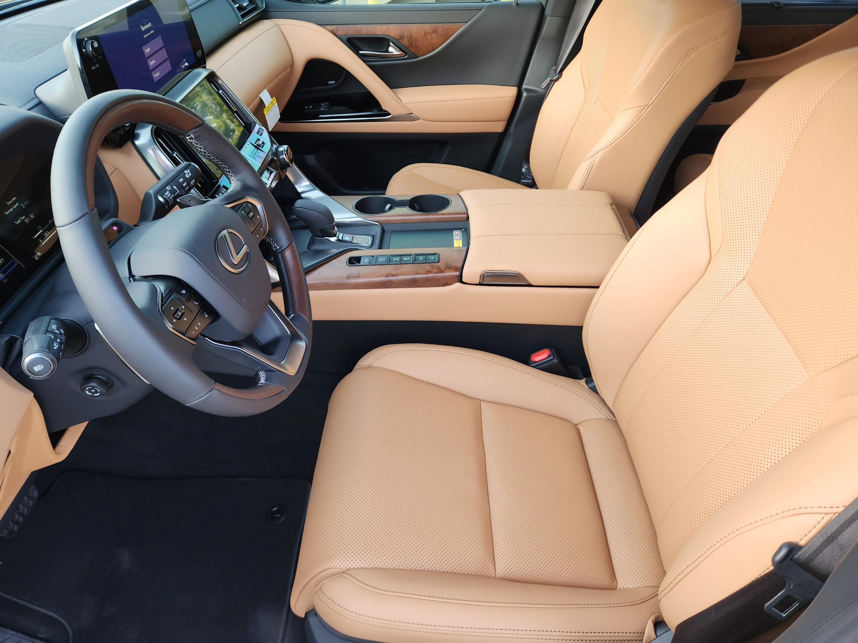 New 2026 Lexus LX 700h Luxury AWD/4WD image 8