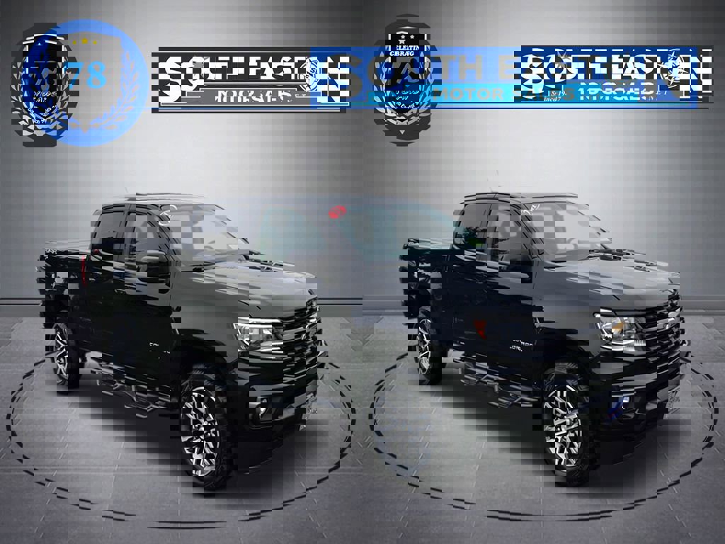 Used 2021 Chevrolet Colorado W/T w/ Custom Special Edition image 2