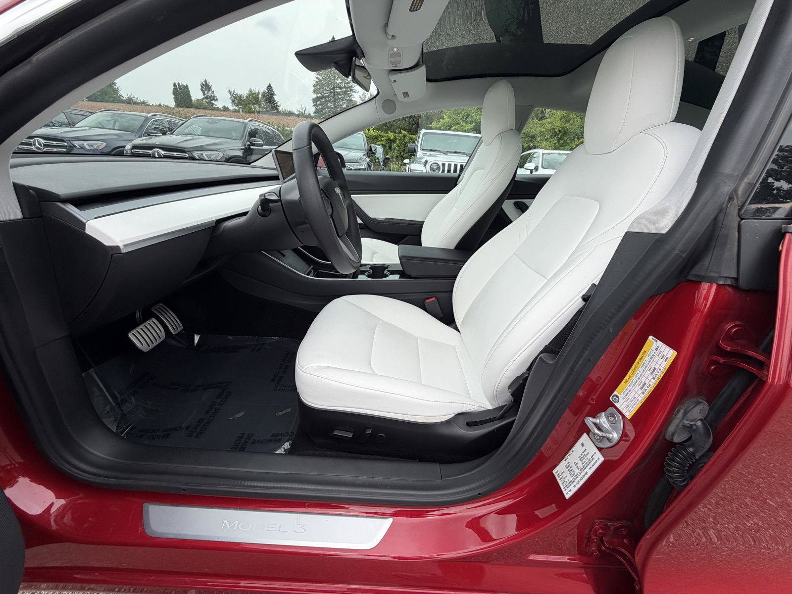 Used 2020 Tesla Model 3 Performance AWD/4WD image 12