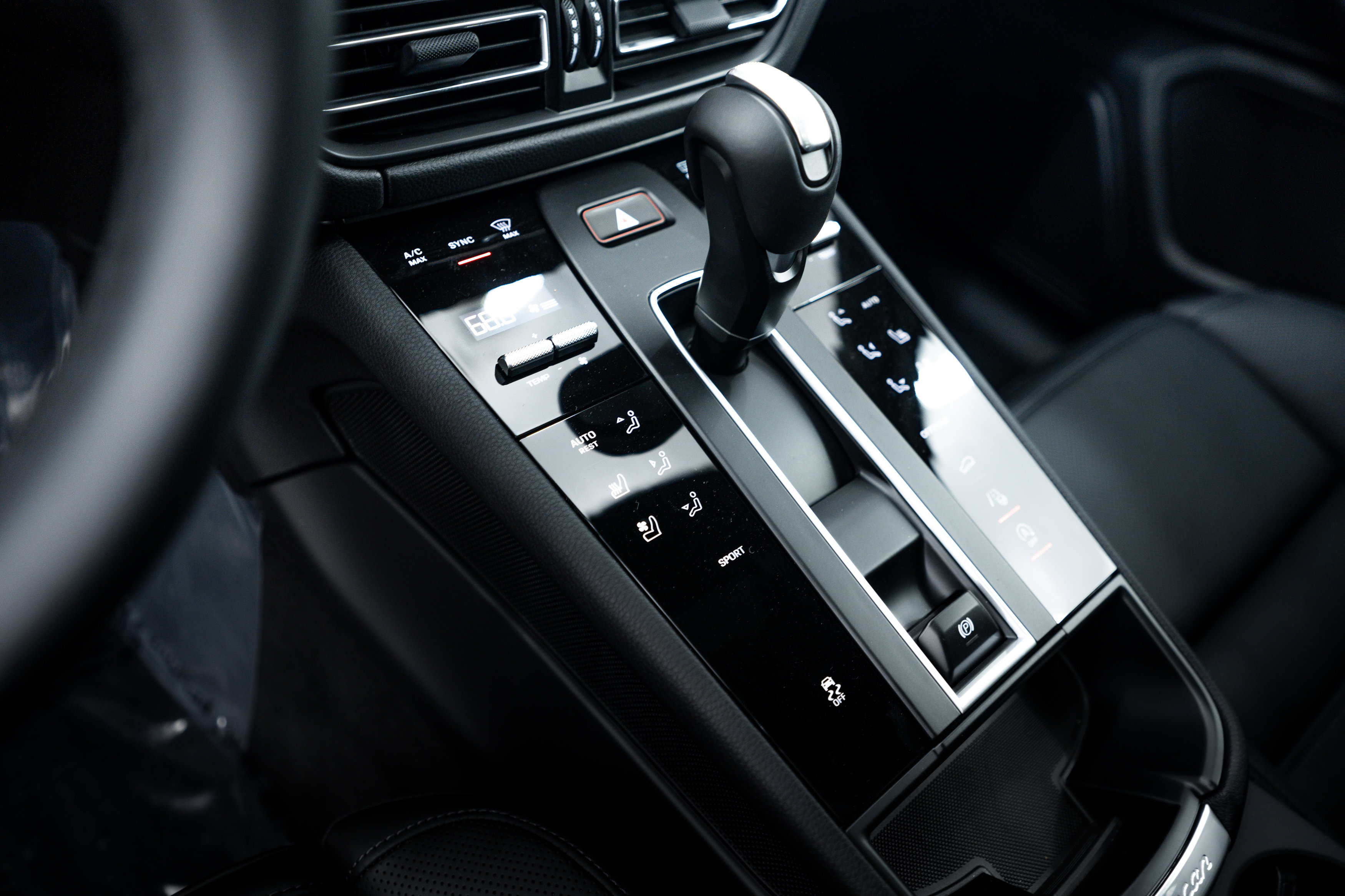 New 2025 Porsche Macan image 16