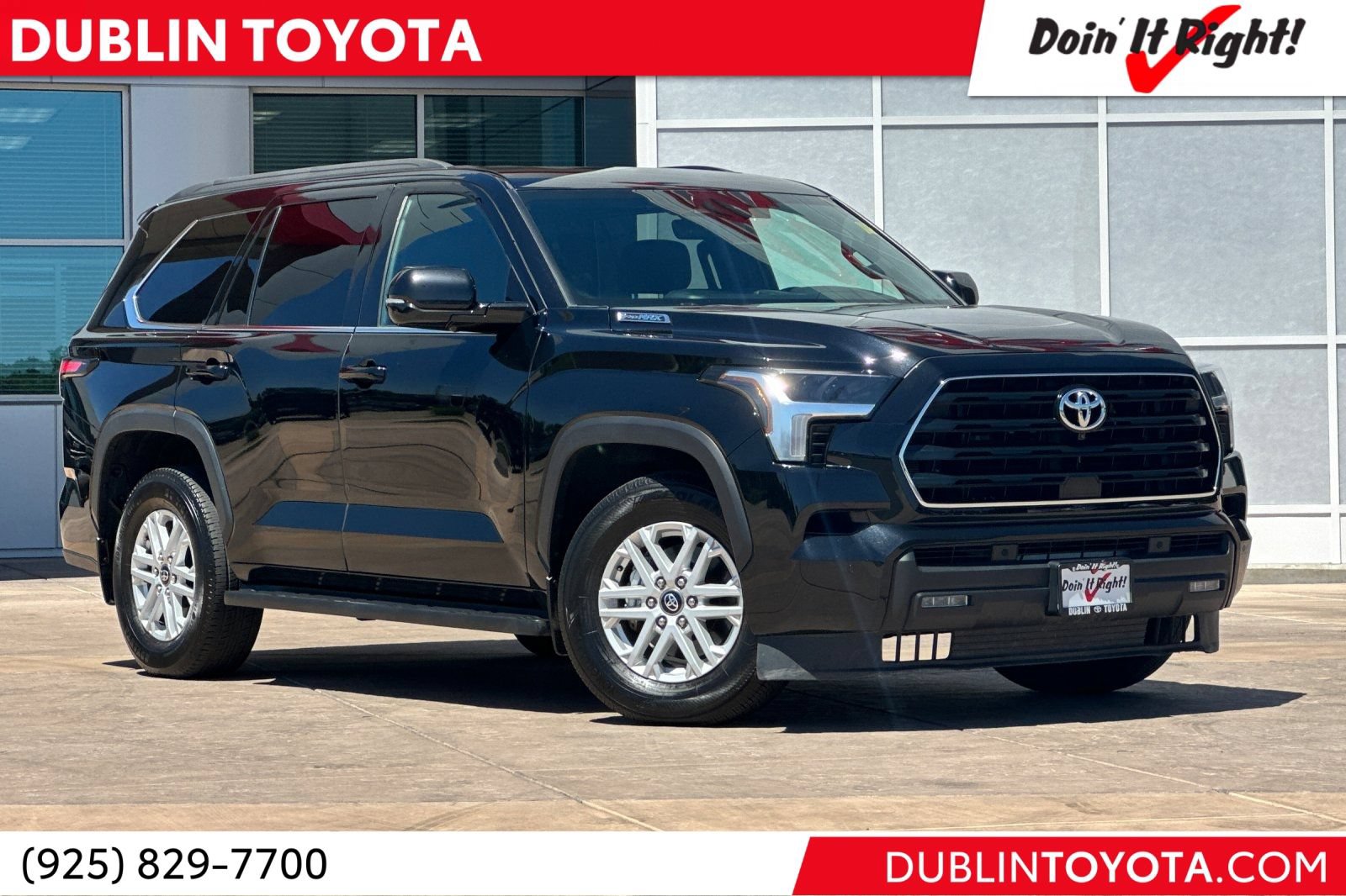 Certified 2025 Toyota Sequoia SR5 AWD/4WD image 1