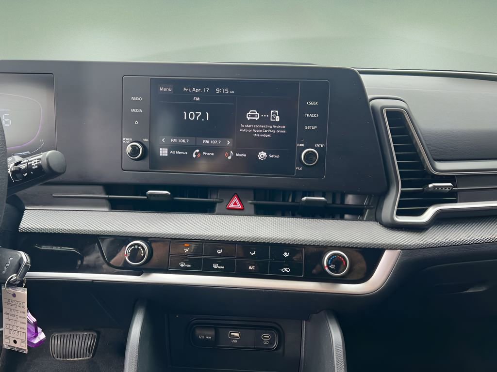 Used 2025 Kia Sportage LX image 18