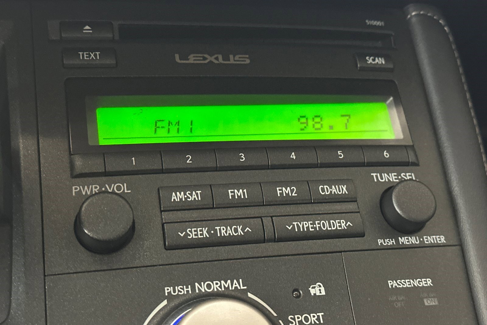 Used 2014 Lexus CT 200h image 18