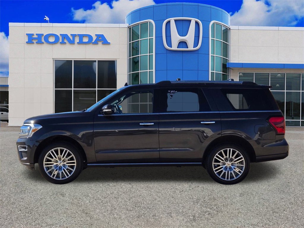 Used 2024 Ford Expedition Limited image 6