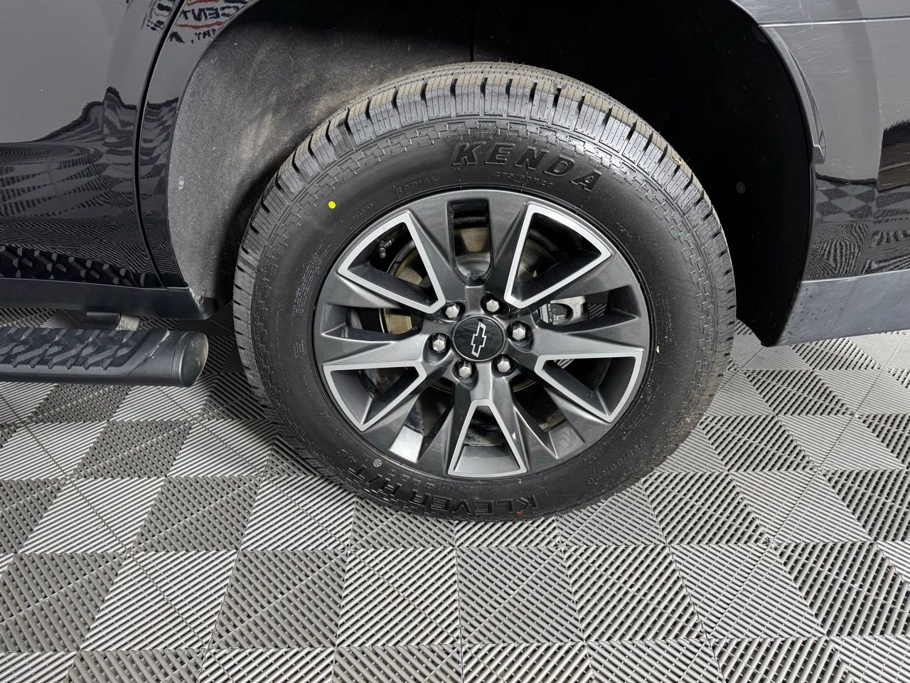 Used 2021 Chevrolet Tahoe Z71 image 33