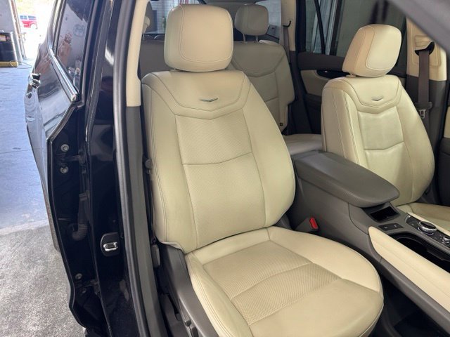 Used 2021 Cadillac XT6 Premium Luxury AWD/4WD image 24