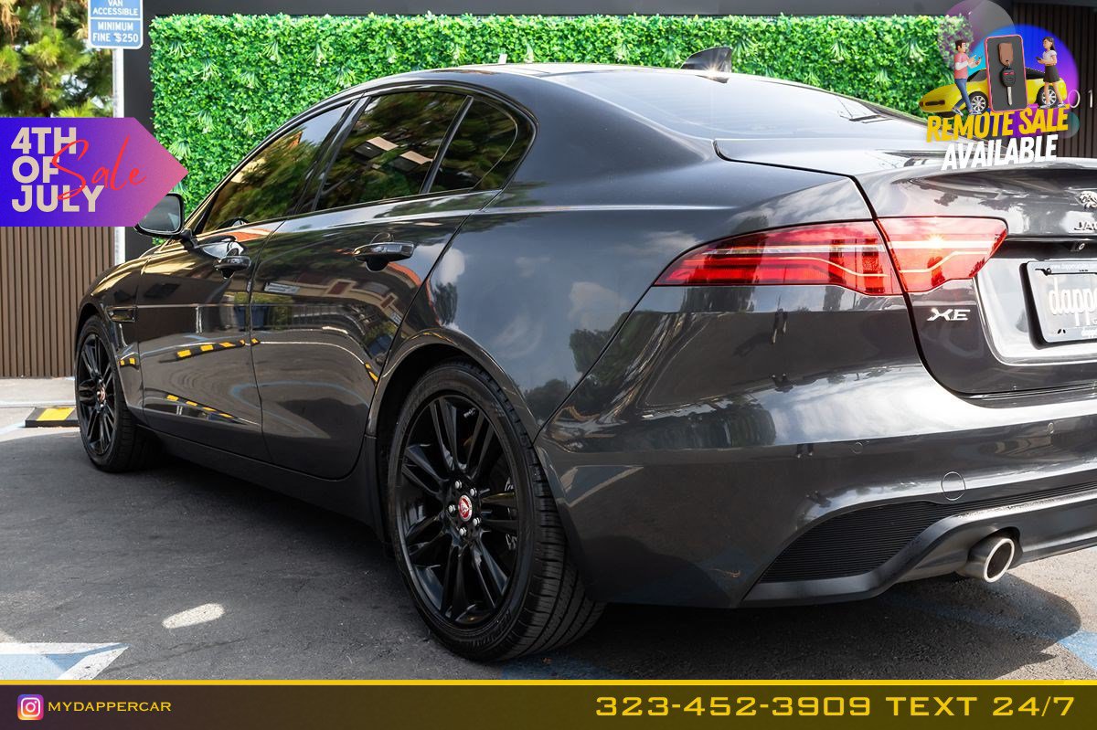 Used 2020 Jaguar XE S RWD image 8
