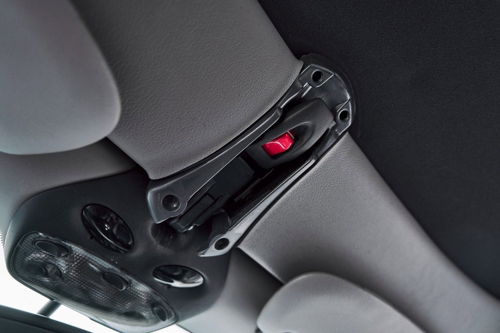 Used 2005 Porsche 911 Turbo image 83