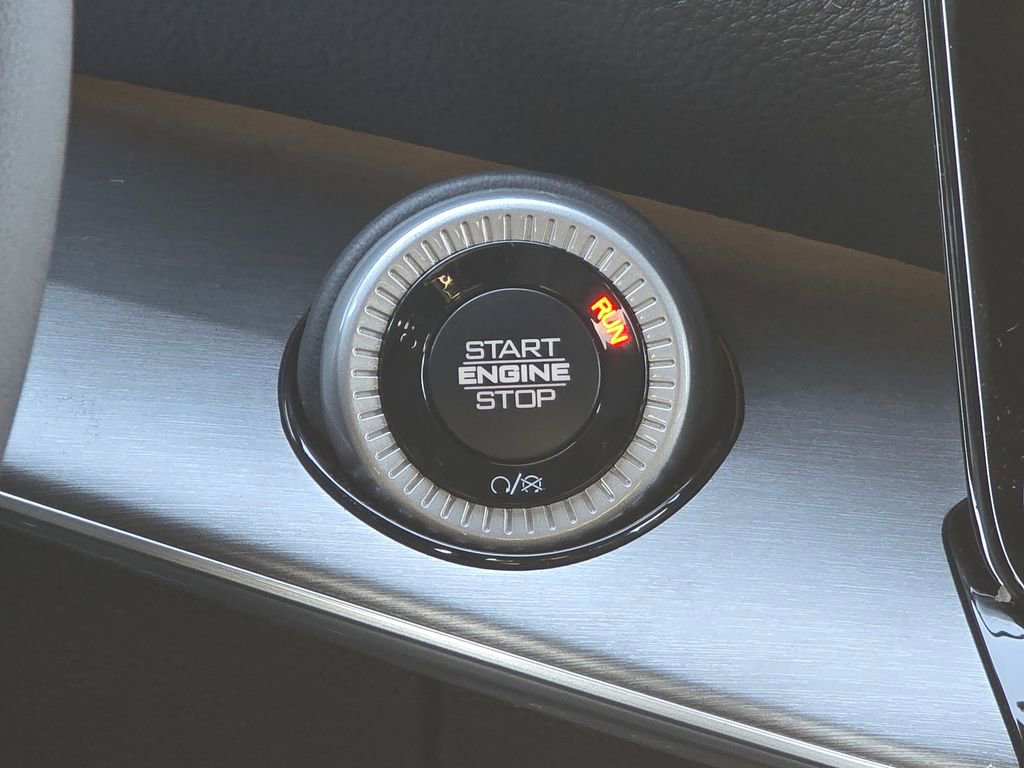 New 2026 Jeep Grand Wagoneer 4WD w/ Premium Group I image 34