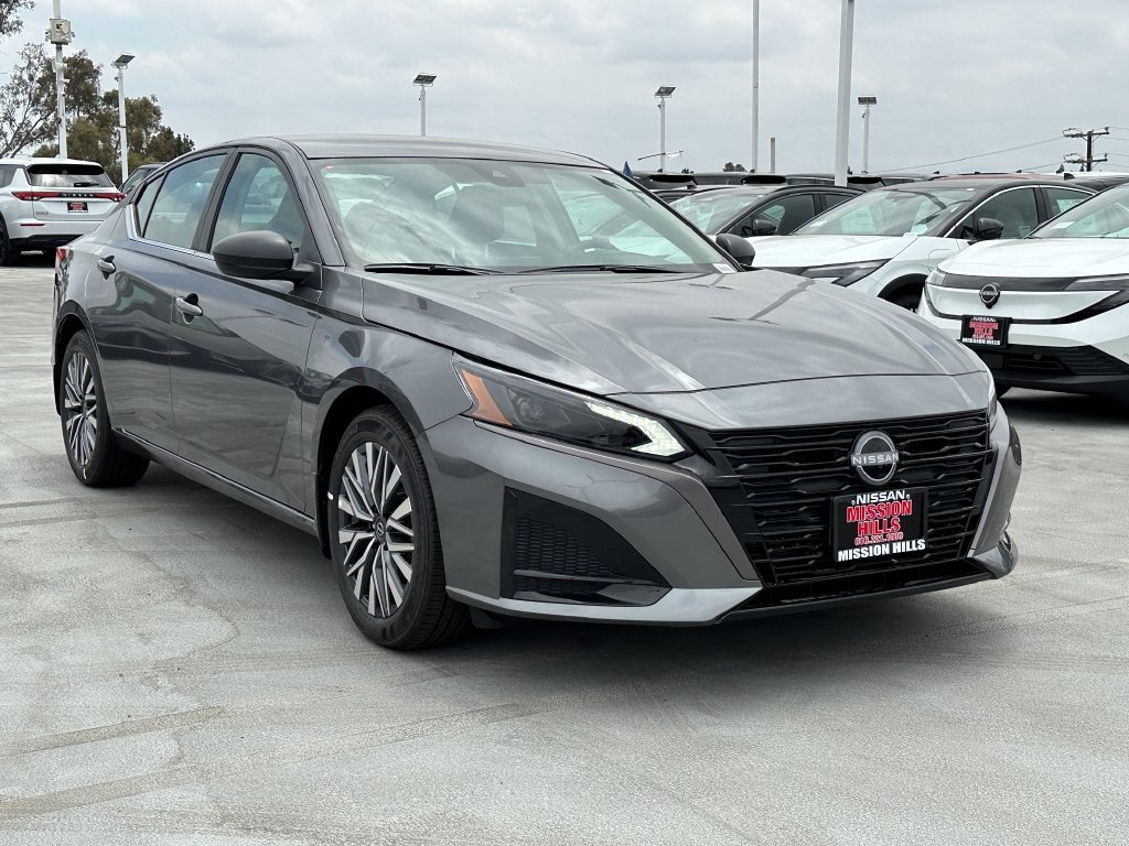 New 2026 Nissan Altima 2.5 SV FWD image 10