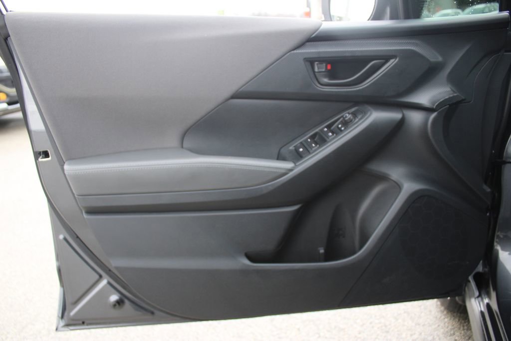 Used 2025 Subaru Crosstrek 2.0i Premium AWD/4WD image 9