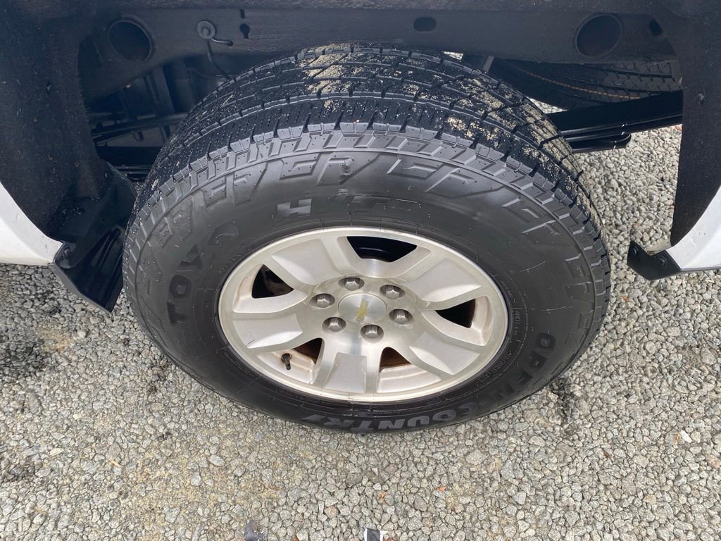 Used 2018 Chevrolet Silverado 1500 LT w/ All Star Edition image 24