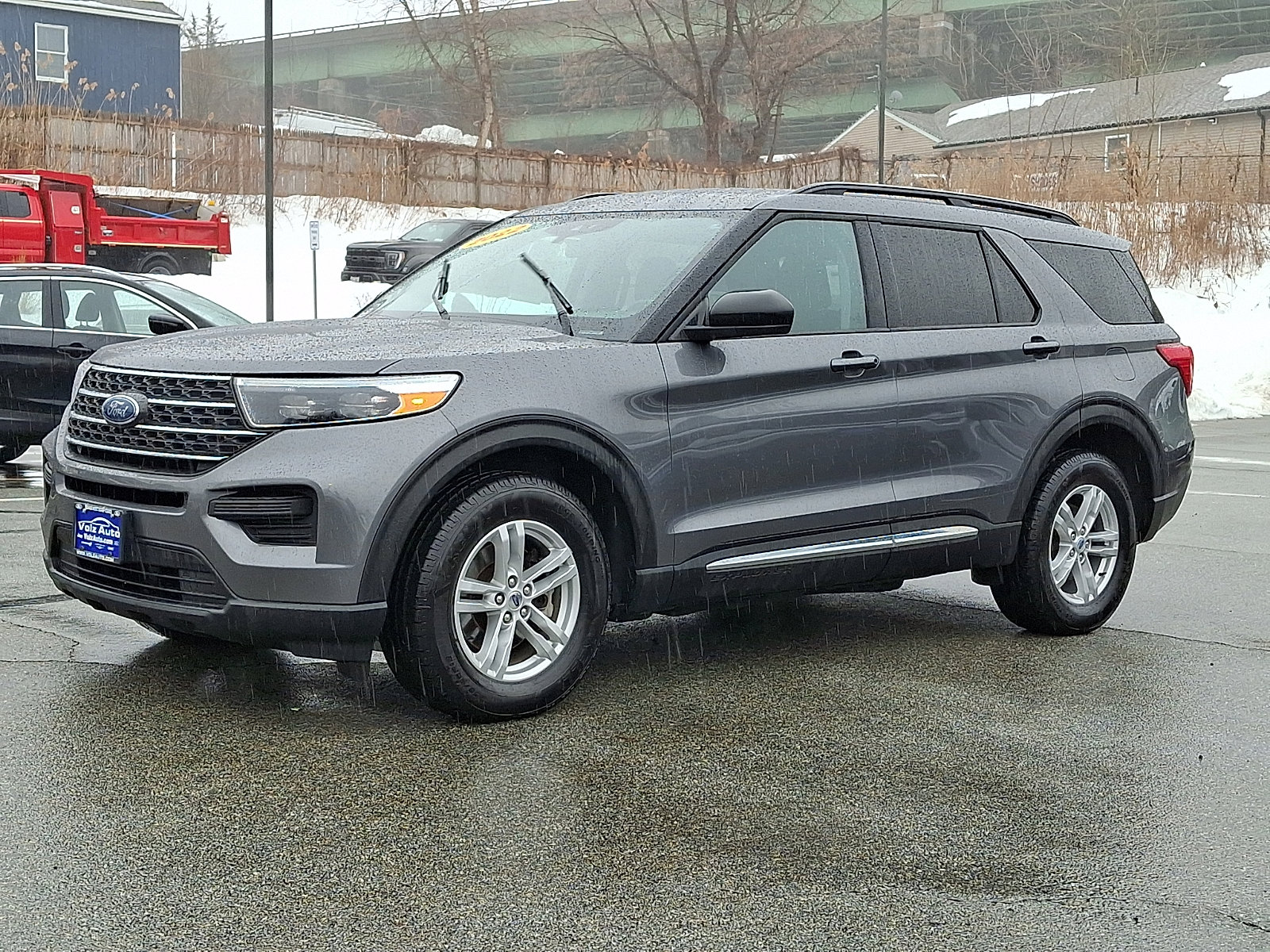 Used 2022 Ford Explorer XLT image 5