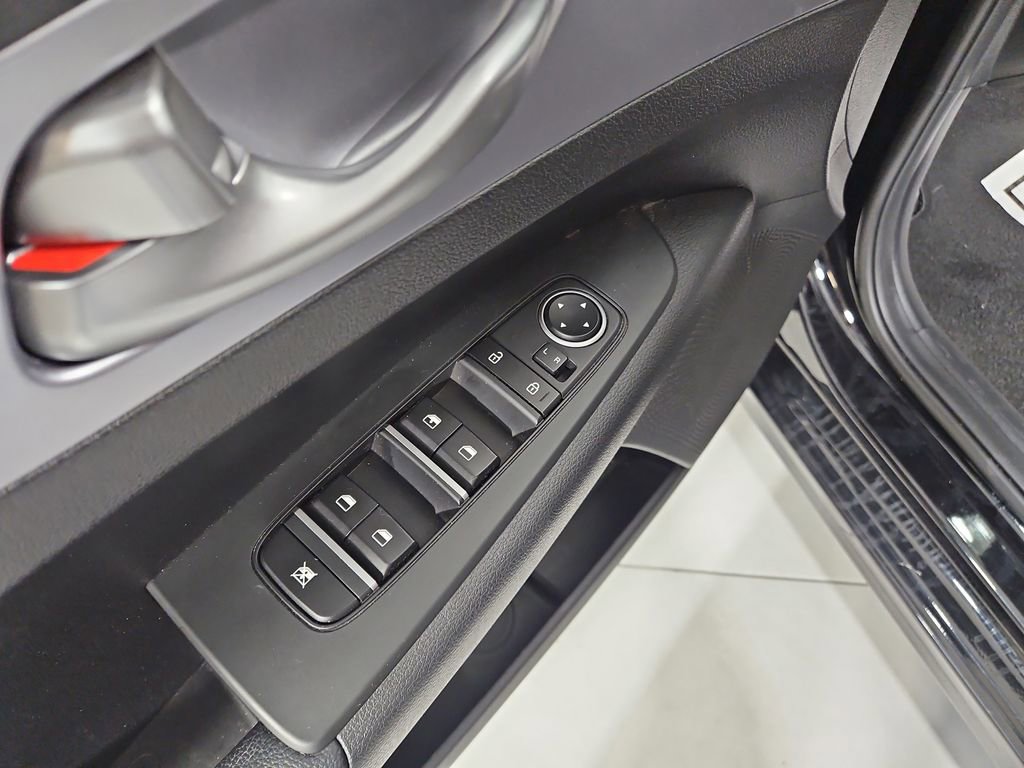 Used 2022 Kia Forte LXS image 12