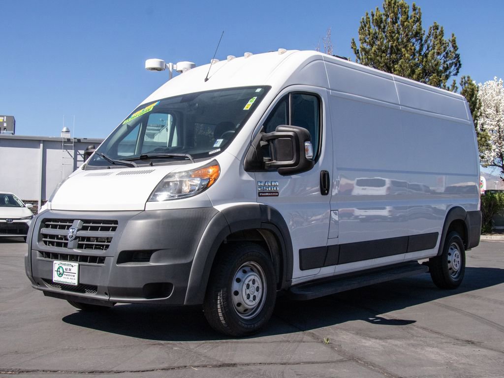 Used 2017 RAM ProMaster 2500 w/ Mopar Trailer Tow Group image 3