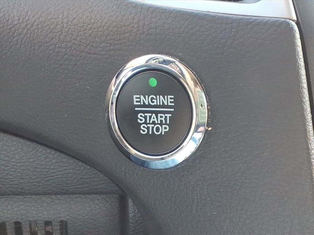 Used 2022 Ford Edge SEL image 25