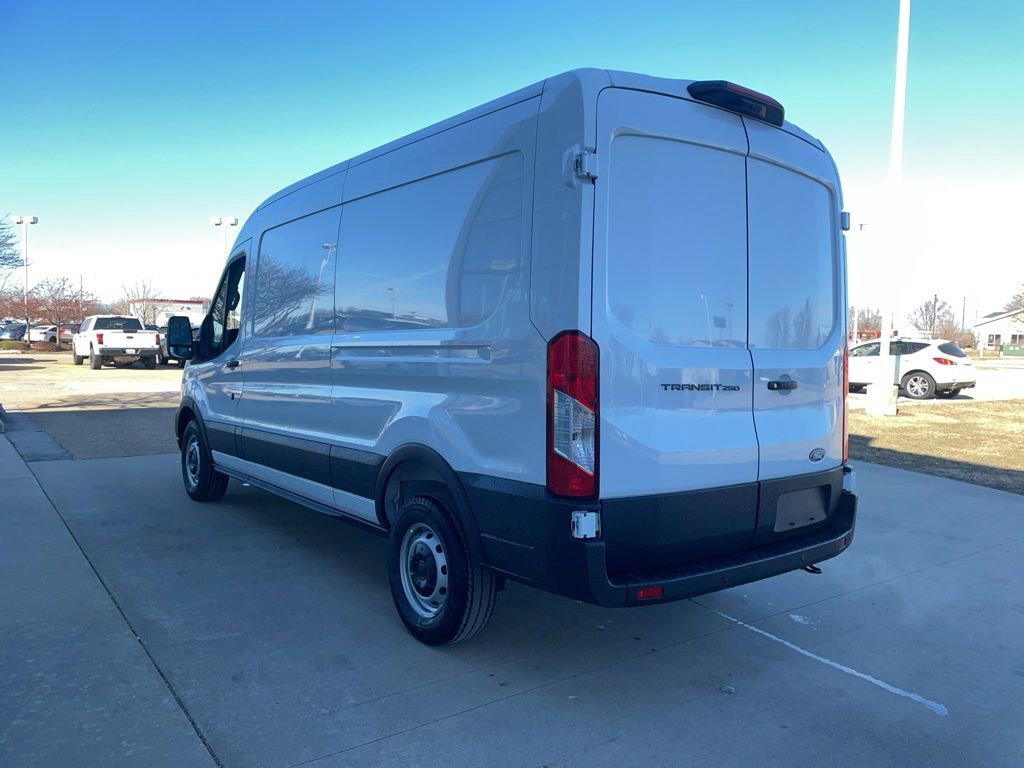 New 2026 Ford Transit 250 148 Medium Roof RWD image 7