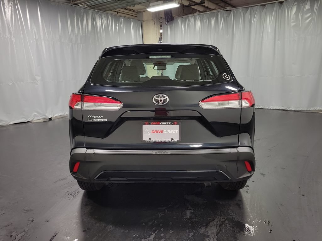 Used 2025 Toyota Corolla Cross L FWD image 7