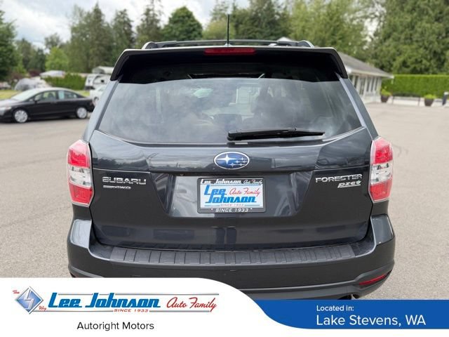 Used 2015 Subaru Forester 2.5i Touring AWD/4WD image 6