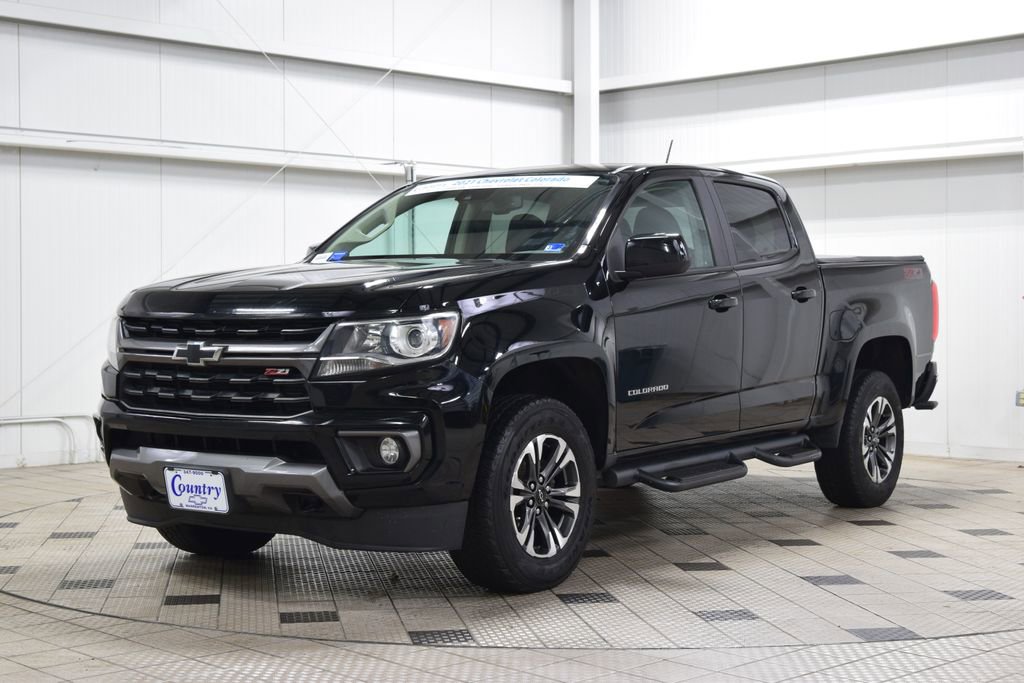 Used 2021 Chevrolet Colorado Z71 w/ Safety Package AWD/4WD image 3