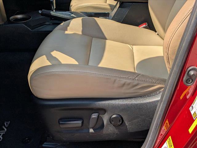 Used 2019 Toyota RAV4 XLE Premium image 16