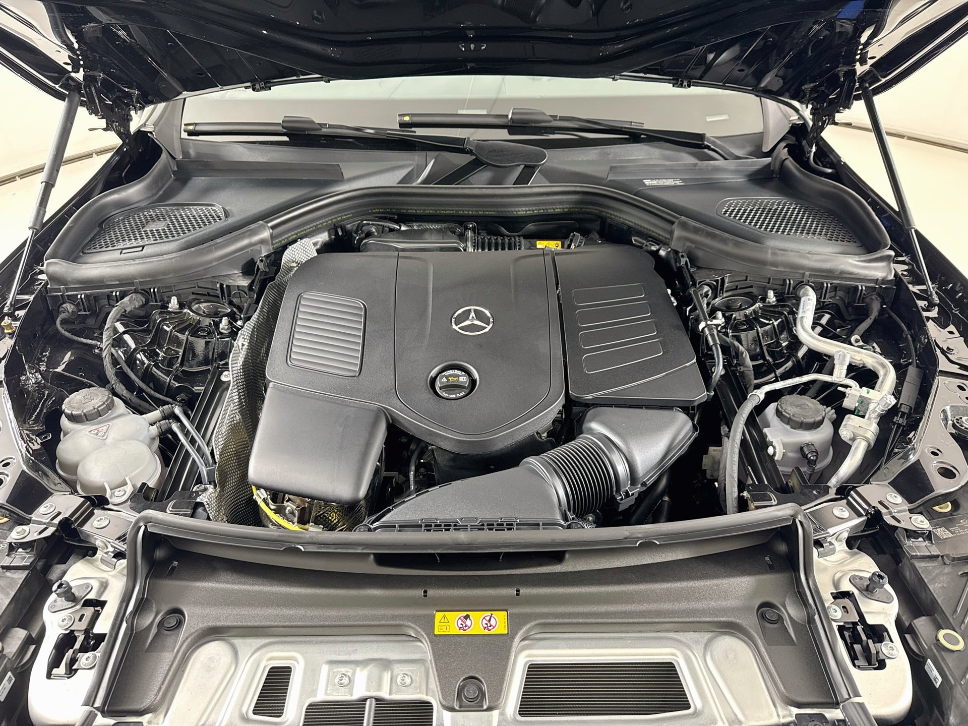 New 2027 Mercedes-Benz GLC 300 image 33