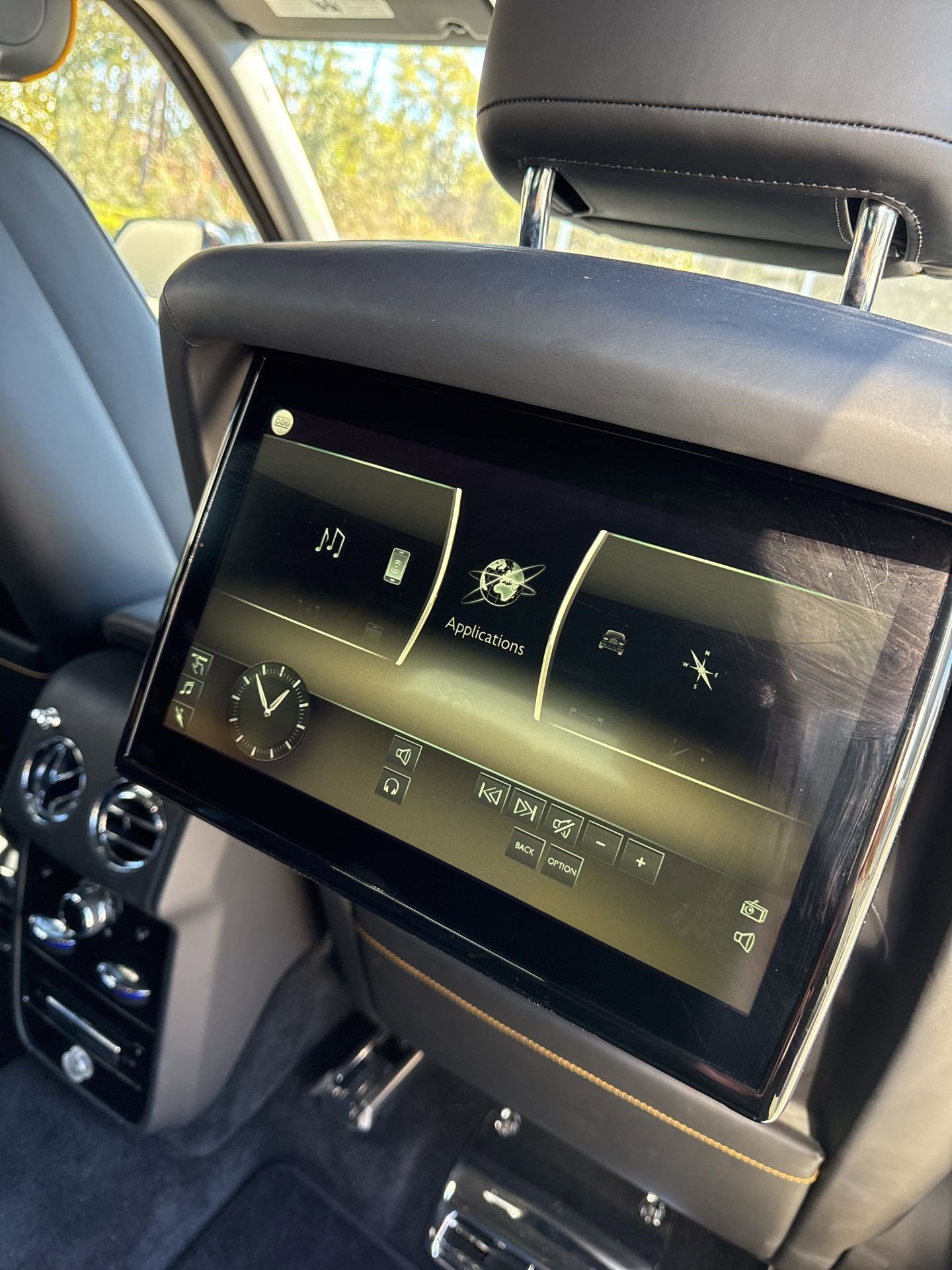 Used 2022 Rolls-Royce Cullinan image 21