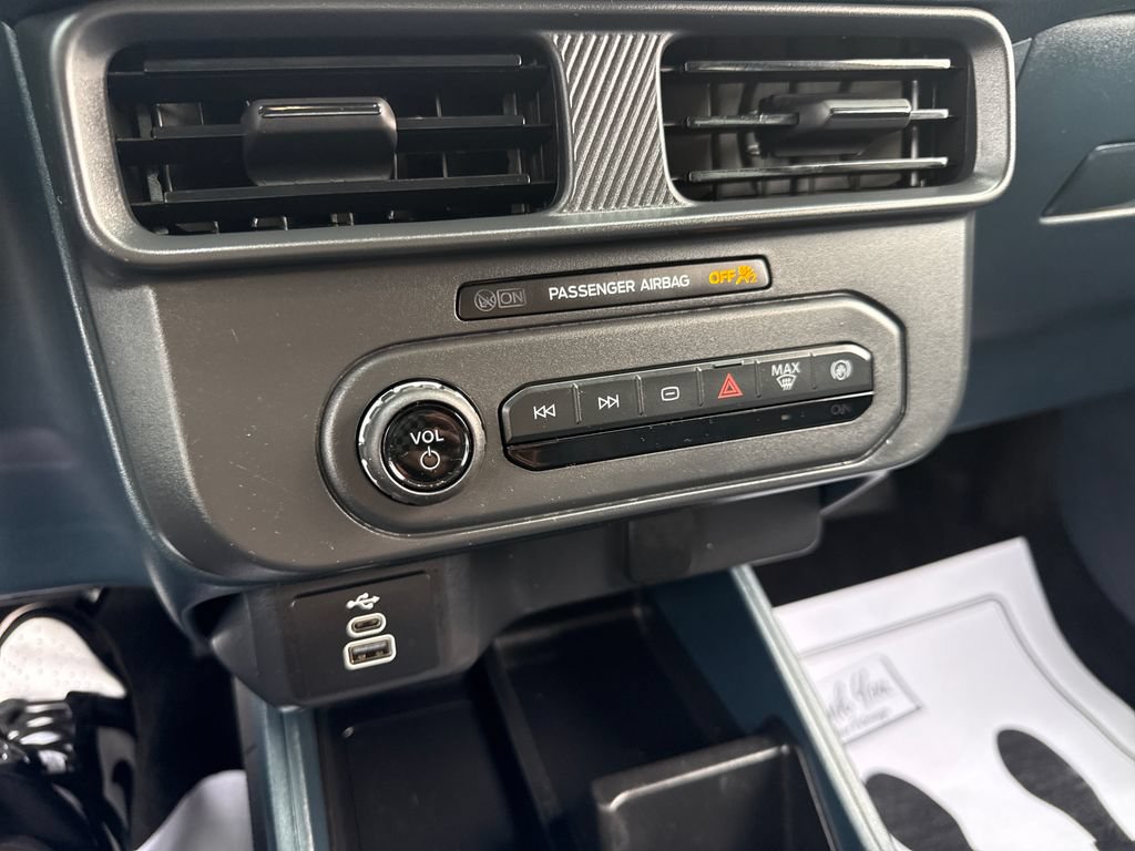 Used 2025 Ford Maverick XL FWD image 30