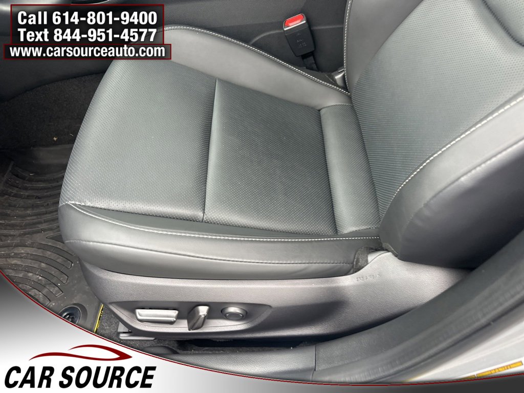 Used 2025 Toyota Prius Limited image 15