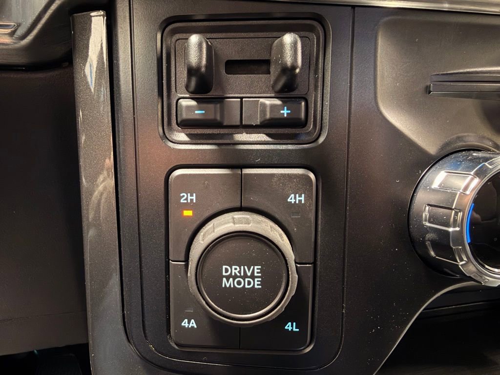 Used 2023 Ford F150 Lariat w/ Equipment Group 502A High AWD/4WD image 38