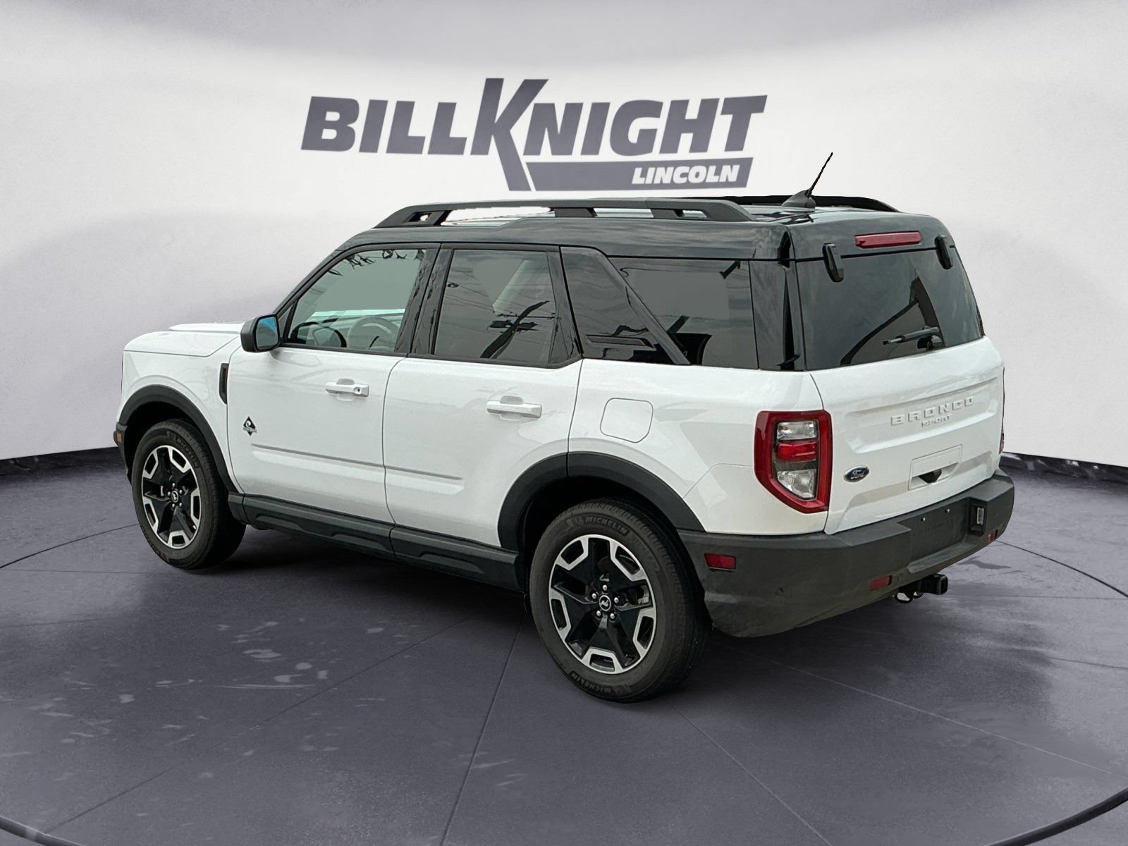 Used 2022 Ford Bronco Sport Outer Banks w/ Tech Package AWD/4WD image 3
