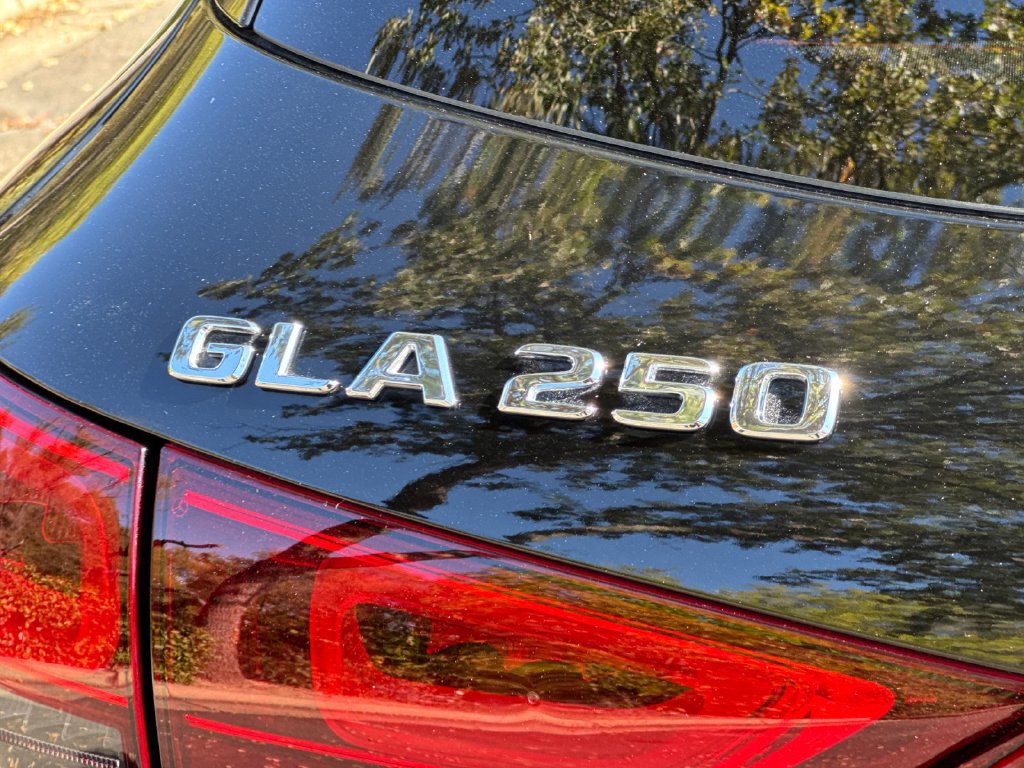 Used 2021 Mercedes-Benz GLA 250 4MATIC image 37