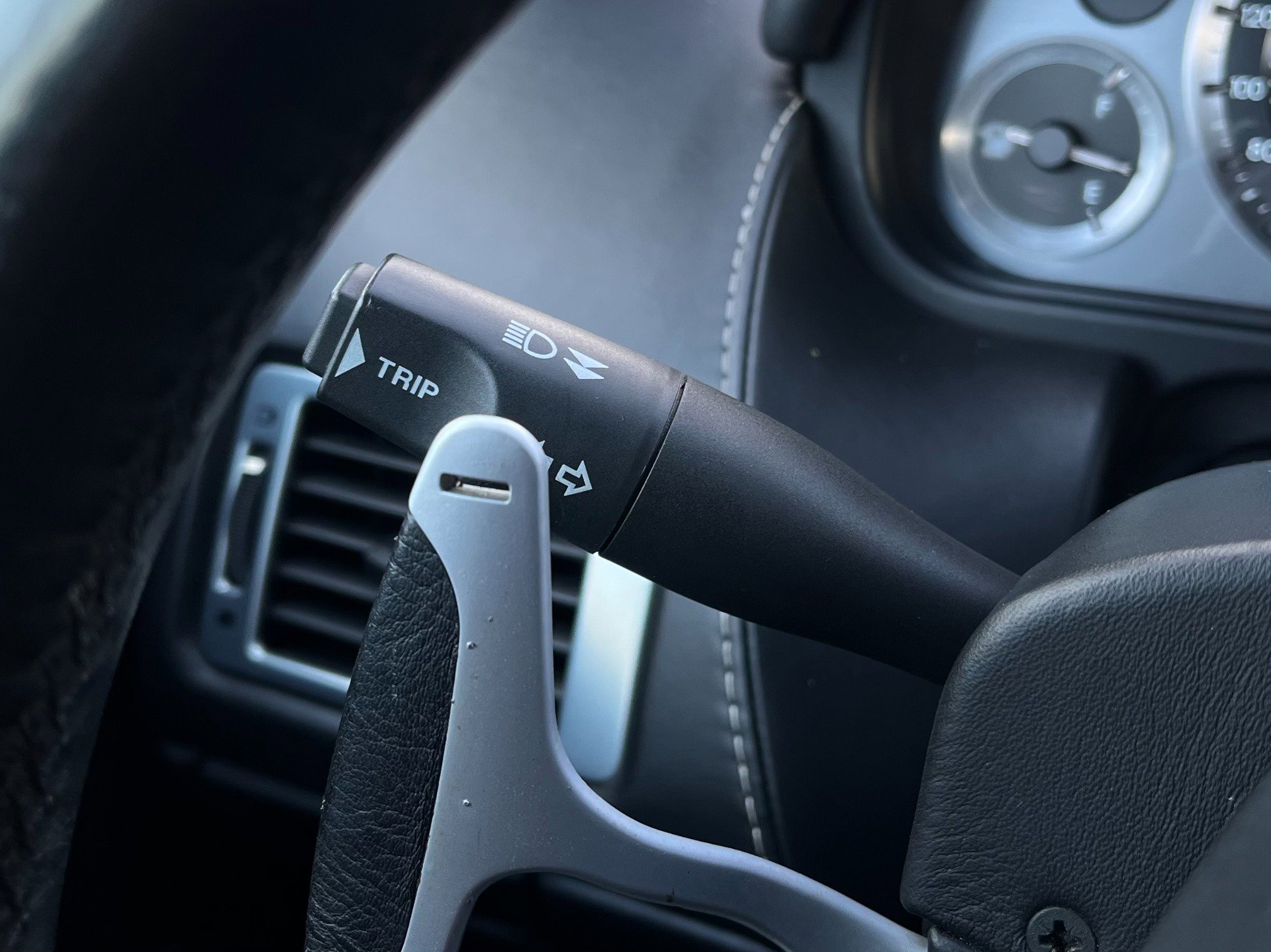 Used 2006 Aston Martin DB9 Volante image 39