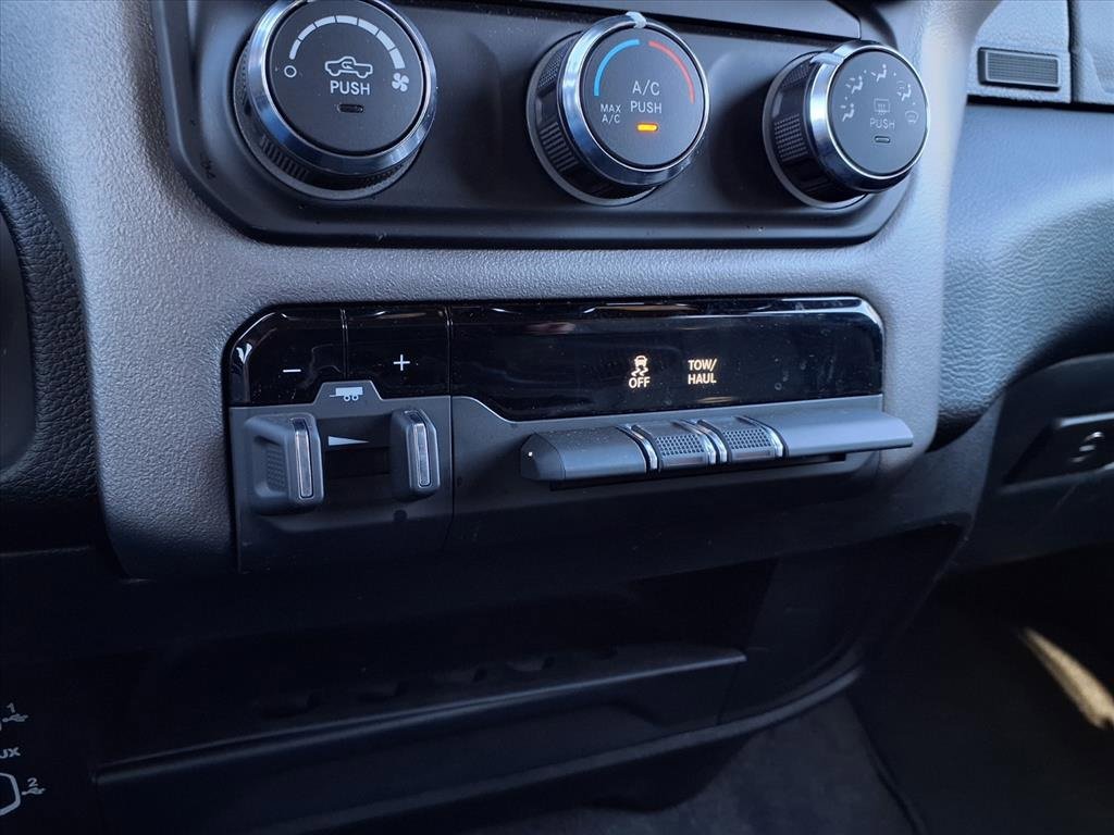 Used 2024 RAM 2500 Big Horn w/ Bed Utility Group image 16