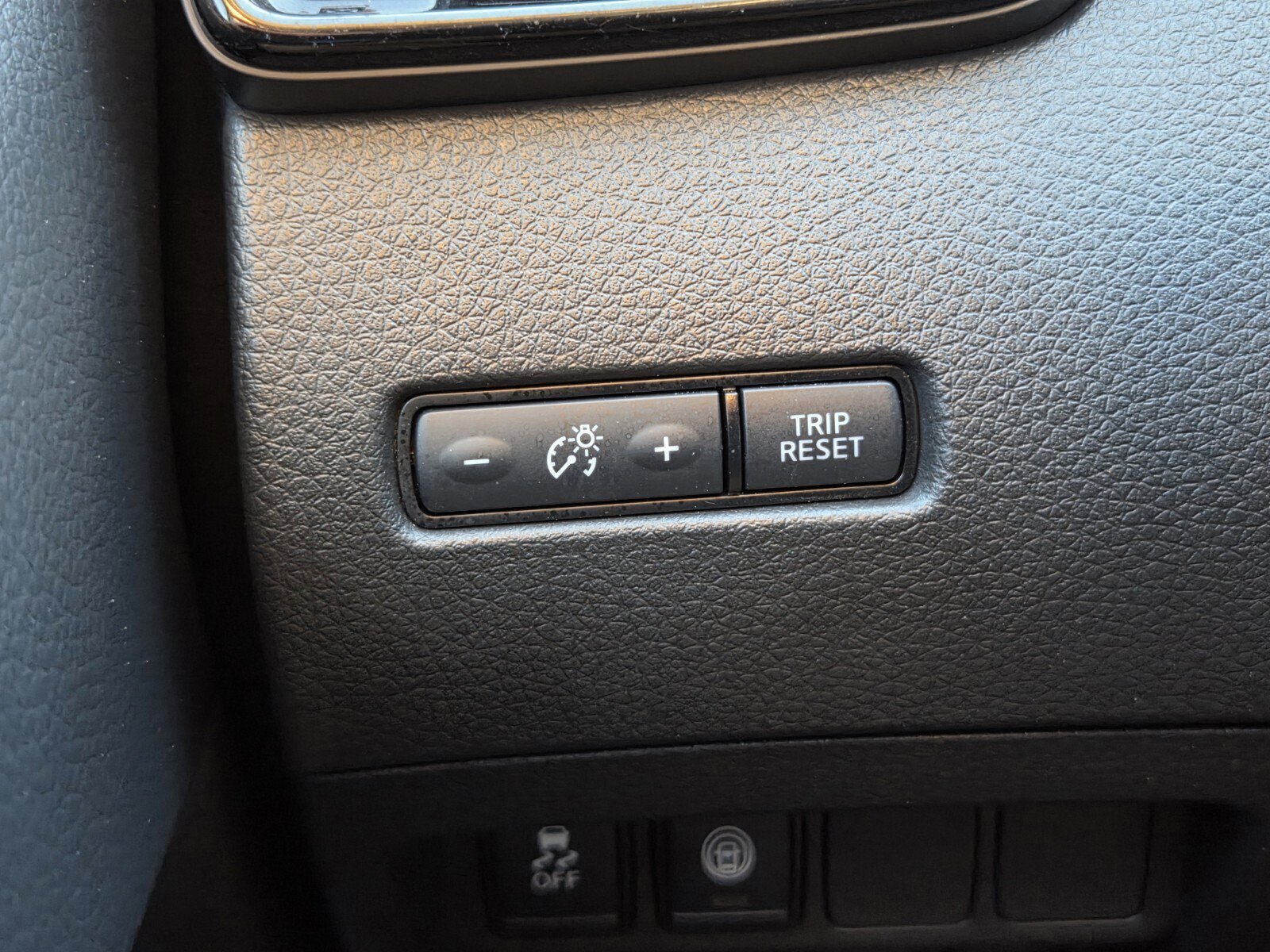 Used 2021 Nissan Rogue Sport S image 30