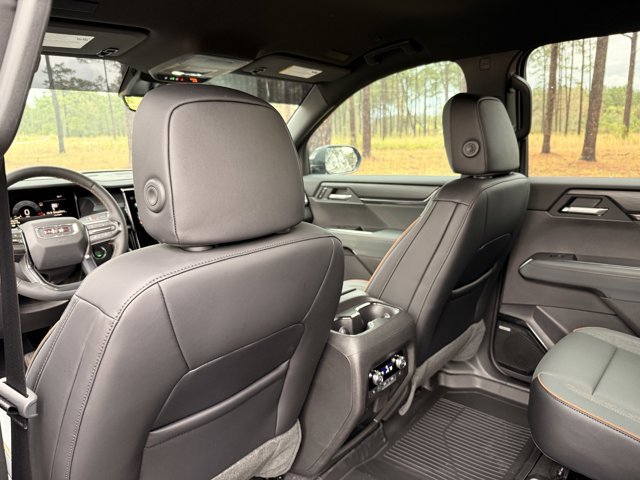 New 2026 GMC Acadia AT4 w/ Luxury Package image 27