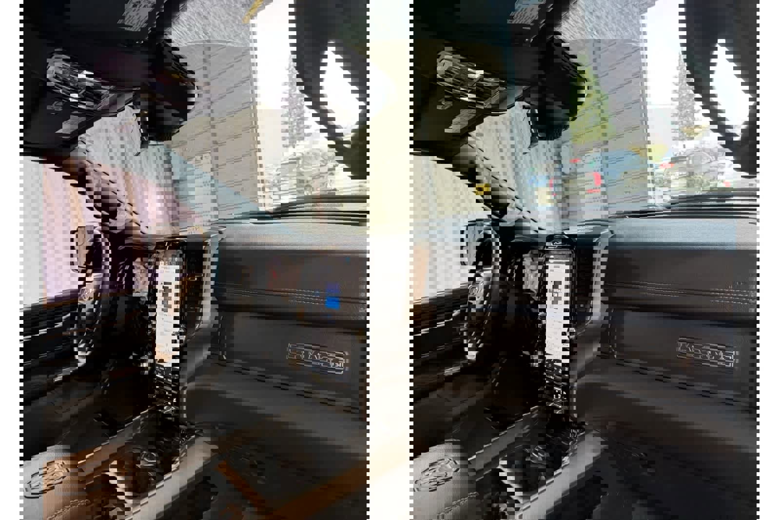 Used 2024 RAM 1500 Laramie image 15