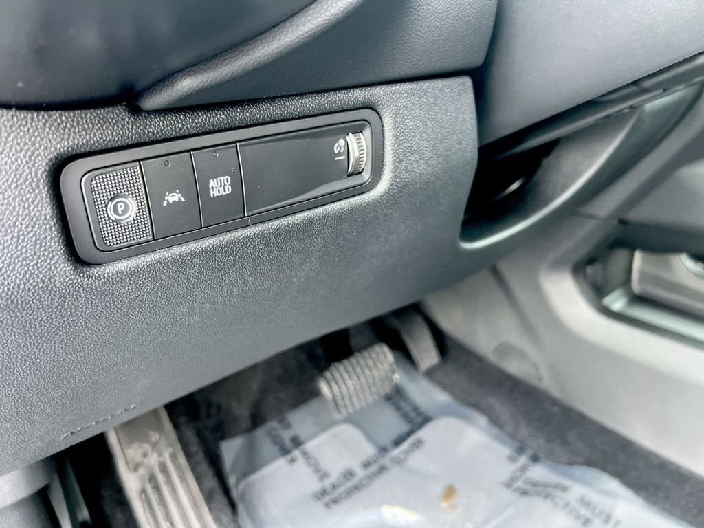 New 2026 Chevrolet Equinox EV LT w/ Comfort Package image 39